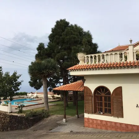 Mit Gemeinschaftspool Und Panoramablick By Interhome *